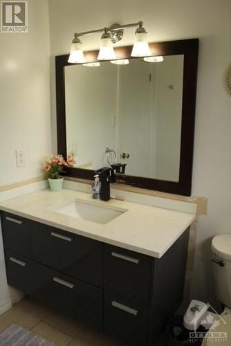 2007 Tawney Road, Ottawa, ON - Indoor Photo Showing Bathroom