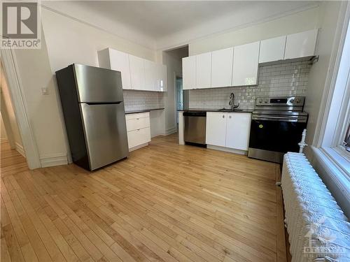 Kitchen - 161 Fifth Avenue Unit#2, Ottawa, ON - Indoor Photo Showing Kitchen