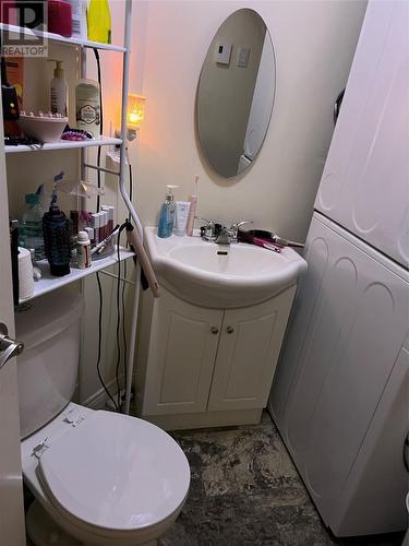 11 Marion Garden, Foxtrap, NL - Indoor Photo Showing Bathroom