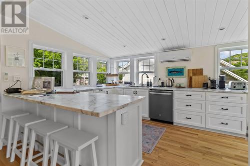 50 Quidi Vidi Village Road, St. John'S, NL - Indoor Photo Showing Kitchen