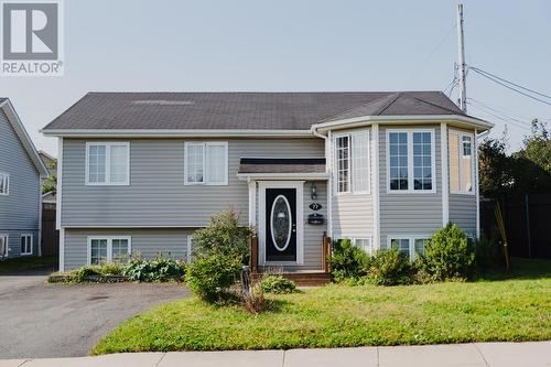 77 Almond Crescent, Stj, NL - Outdoor With Facade