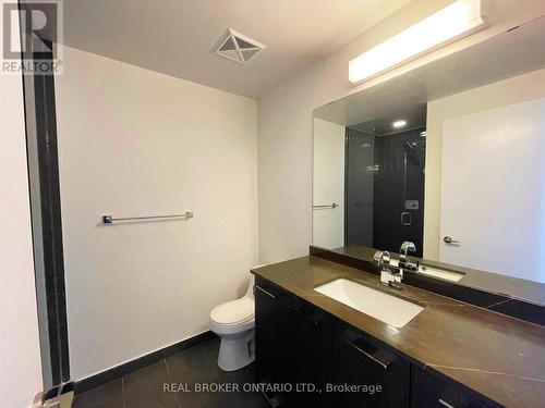 553 - 9471 Yonge Street, Richmond Hill, ON - Indoor Photo Showing Bathroom