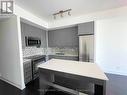 553 - 9471 Yonge Street, Richmond Hill, ON  - Indoor Photo Showing Kitchen With Upgraded Kitchen 