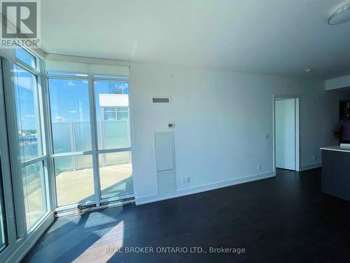 553 - 9471 Yonge Street, Richmond Hill, ON - Indoor Photo Showing Other Room