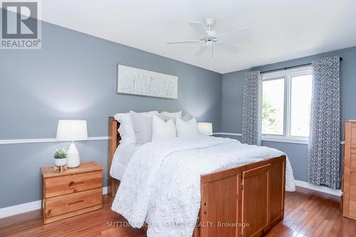 3rd bedroom (large), 10x14 ft - 994 Quinton Place, London, ON - Indoor Photo Showing Bedroom