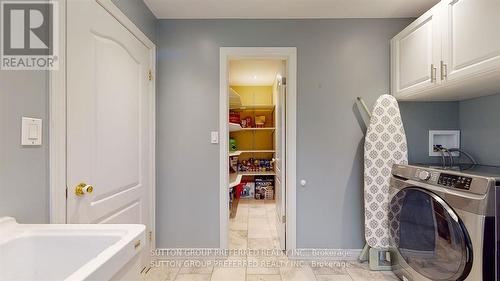 204 Third Street, West Elgin (Rodney), ON - Indoor Photo Showing Laundry Room