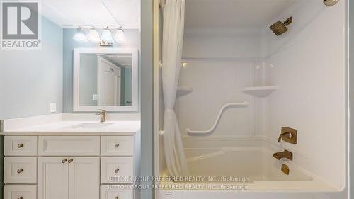 204 Third Street, West Elgin (Rodney), ON - Indoor Photo Showing Bathroom