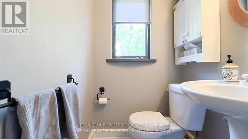 84 Grand Avenue, London, ON - Indoor Photo Showing Bathroom