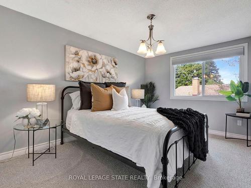 232-232 San Francisco Ave, Hamilton, ON - Indoor Photo Showing Bedroom