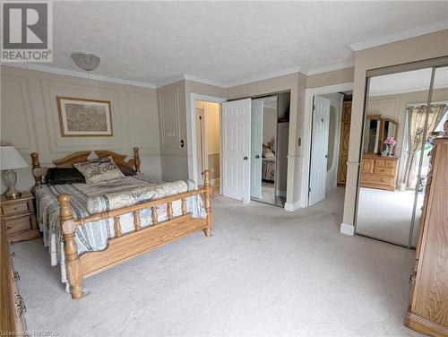 415 4Th Street E, Owen Sound, ON - Indoor Photo Showing Bedroom