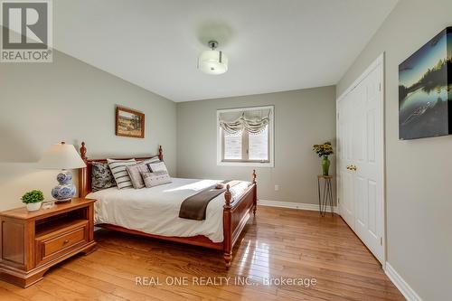 1033 Kestell Boulevard, Oakville, ON - Indoor Photo Showing Bedroom