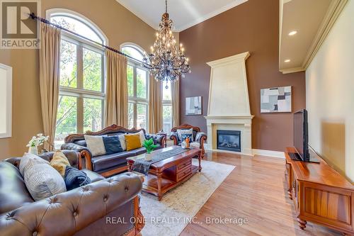 1033 Kestell Boulevard, Oakville, ON - Indoor Photo Showing Living Room With Fireplace