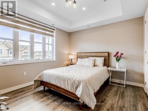 128 Burnhamthorpe Road E, Oakville, ON - Indoor Photo Showing Bedroom