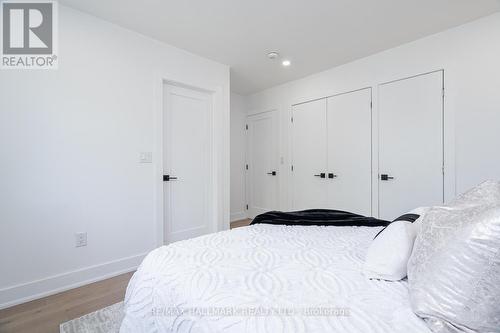 118 Clifton Avenue, Toronto, ON - Indoor Photo Showing Bedroom