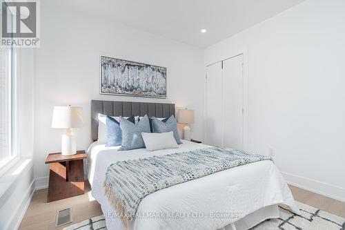 118 Clifton Avenue, Toronto, ON - Indoor Photo Showing Bedroom