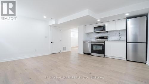 118 Clifton Avenue, Toronto, ON - Indoor Photo Showing Kitchen With Stainless Steel Kitchen