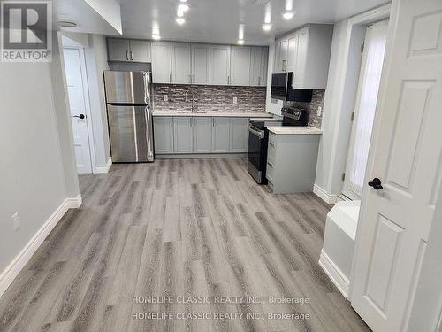 73 Hawkins Crescent, Ajax, ON - Indoor Photo Showing Kitchen