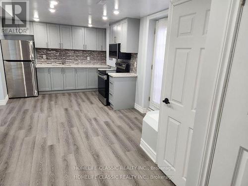 73 Hawkins Crescent, Ajax, ON - Indoor Photo Showing Kitchen