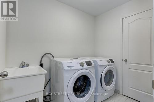 2433 Equestrian Cres Crescent, Oshawa, ON - Indoor Photo Showing Laundry Room