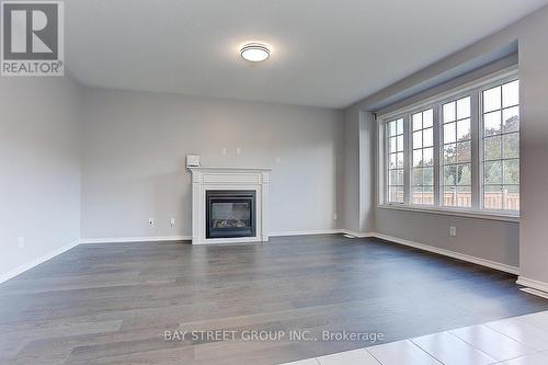 2433 Equestrian Cres Crescent, Oshawa, ON - Indoor Photo Showing Living Room With Fireplace