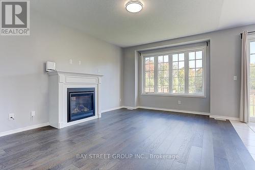 2433 Equestrian Cres Crescent, Oshawa, ON - Indoor Photo Showing Living Room With Fireplace