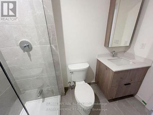 1512 - 11 David Eyer Road, Richmond Hill, ON - Indoor Photo Showing Bathroom