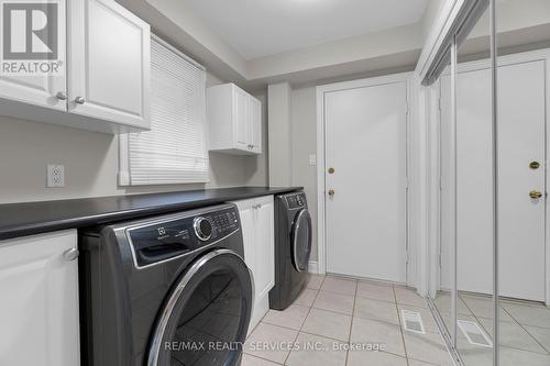 12 Autumn Drive, Caledon, ON - Indoor Photo Showing Laundry Room