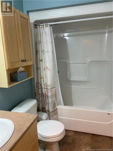 52 Pamdenec Road, Grand Bay-Westfield, NB - Indoor Photo Showing Bathroom