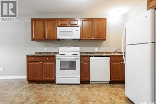 5417 Mcclelland Drive, Regina, SK - Indoor Photo Showing Kitchen