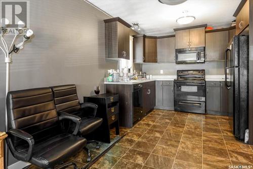 5417 Mcclelland Drive, Regina, SK - Indoor Photo Showing Kitchen