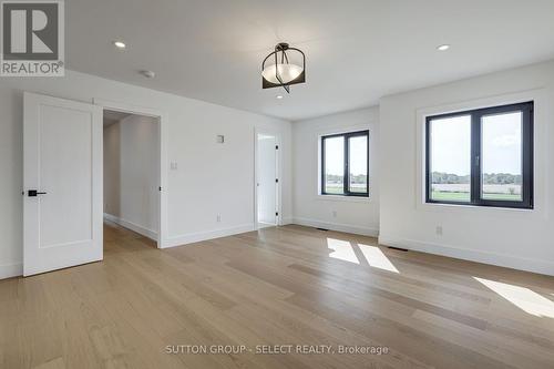 2 Five Stakes Street, Southwold (Talbotville), ON - Indoor Photo Showing Other Room