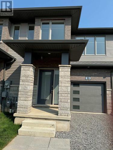 10 Whelan Court, Thorold, ON - Outdoor