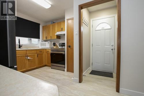 21 Selkirk Rd, Sault Ste. Marie, ON - Indoor Photo Showing Kitchen