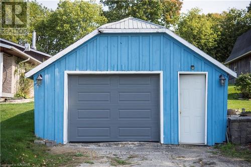 8 Elizabeth Drive, South Bruce Peninsula, ON - Outdoor With Exterior