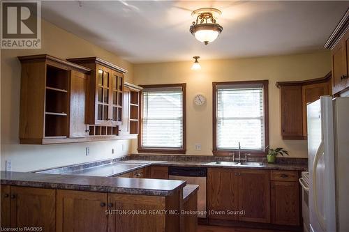 8 Elizabeth Drive, South Bruce Peninsula, ON - Indoor Photo Showing Kitchen With Double Sink