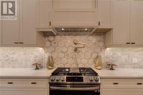 34 Westport Street, Sudbury, ON - Indoor Photo Showing Kitchen With Upgraded Kitchen