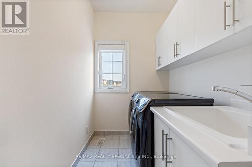 39 New Yorkton Avenue, Markham, ON - Indoor Photo Showing Laundry Room