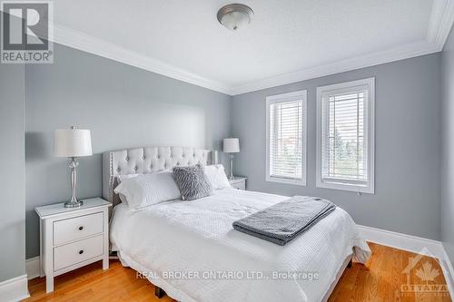 429 Sparkman Avenue, Ottawa, ON - Indoor Photo Showing Bedroom