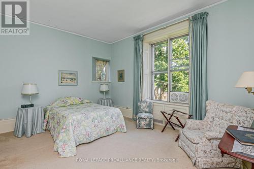 5 Emily Street, Kingston, ON - Indoor Photo Showing Bedroom