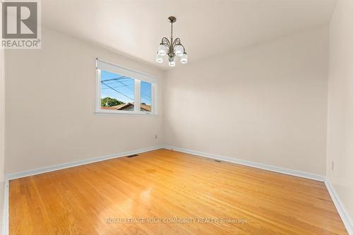 34 Alhart Drive, Toronto, ON - Indoor Photo Showing Other Room