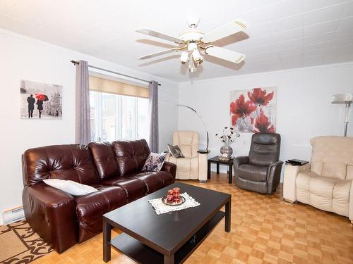 Living room - 306 Av. Mailloux, La Pocatière, QC - Indoor Photo Showing Living Room