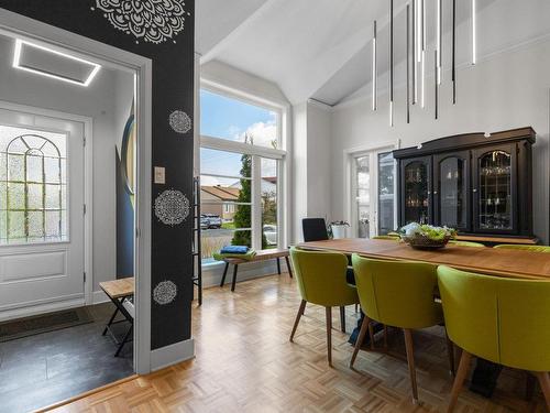 Hall - 4893 Rue Joseph-Payette, Longueuil (Saint-Hubert), QC - Indoor Photo Showing Dining Room