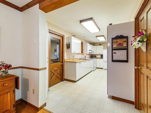 Kitchen - 61 Ch. De Foster, Lac-Brome, QC - Indoor Photo Showing Kitchen