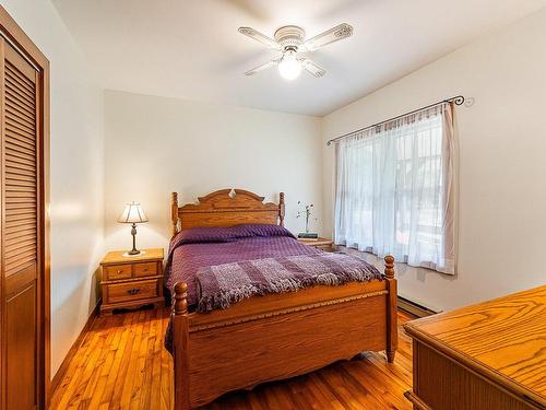 Bedroom - 61 Ch. De Foster, Lac-Brome, QC - Indoor Photo Showing Bedroom