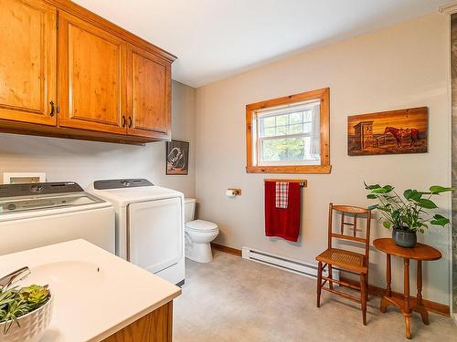 Bathroom - 61 Ch. De Foster, Lac-Brome, QC - Indoor Photo Showing Laundry Room