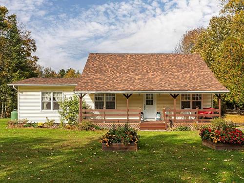 Frontage - 61 Ch. De Foster, Lac-Brome, QC - Outdoor With Deck Patio Veranda