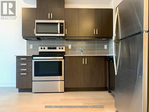 502 - 1486 Bathurst Street, Toronto, ON - Indoor Photo Showing Kitchen