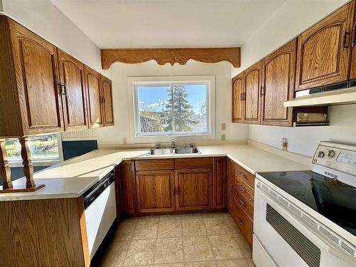 34 Laverendrye Crescent, Marathon, ON - Indoor Photo Showing Kitchen