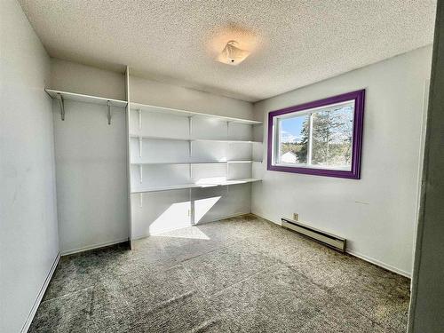 34 Laverendrye Crescent, Marathon, ON - Indoor