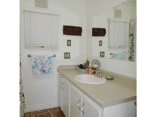 1135 Third Street East, Fort Frances, ON - Indoor Photo Showing Bathroom